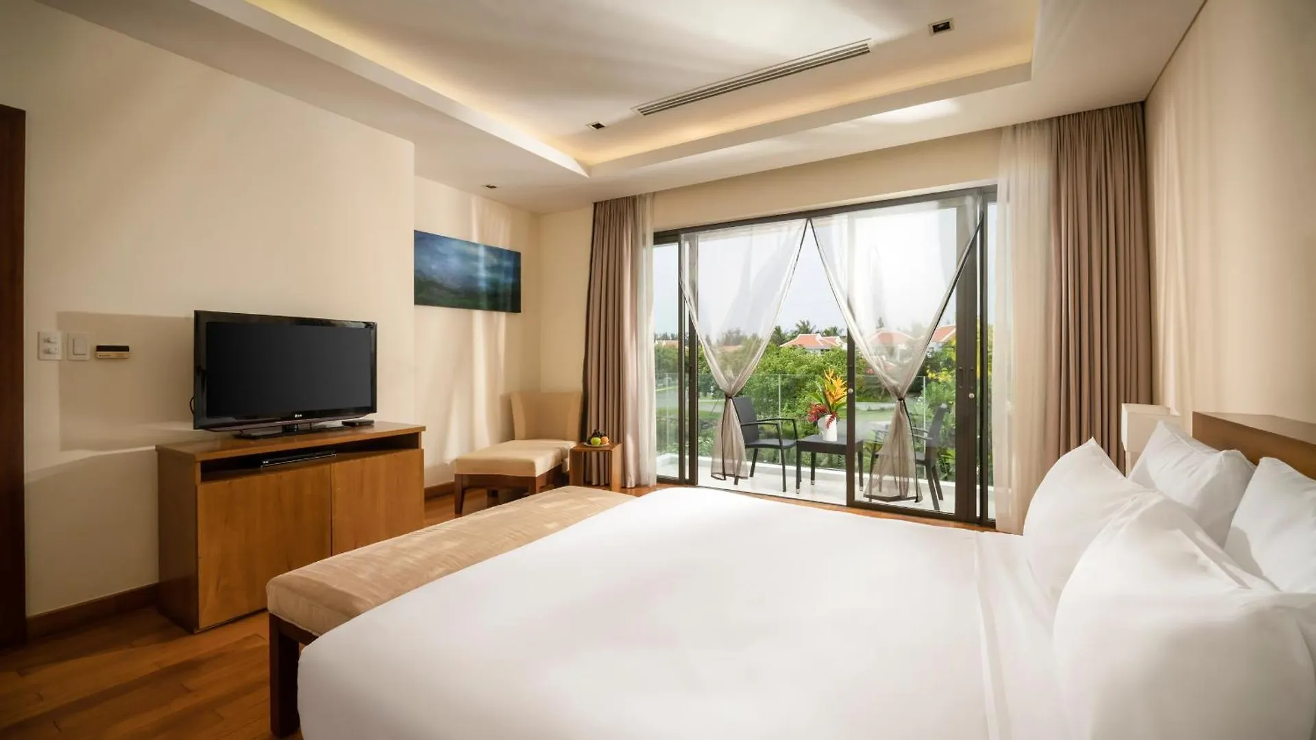 Villa Da Nang View 0*,